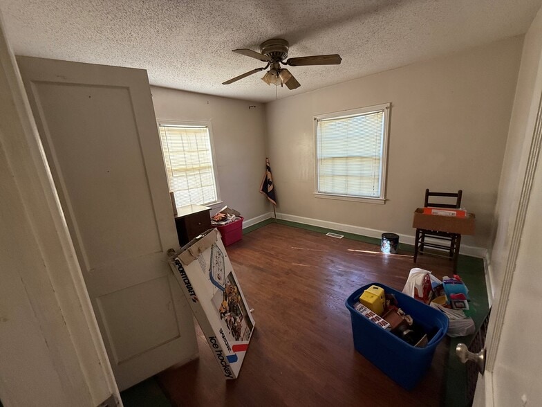 More Photos Of 317 Longwood Dr SW, Huntsville Office Residential For Sale