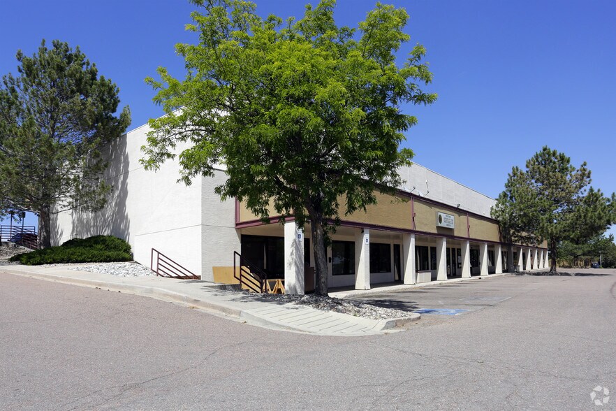 More Photos Of 2537-2579 Airport Rd, Colorado Springs General Retail For Lease