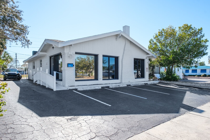 More Photos Of 3848 Central Ave, Saint Petersburg Office For Lease