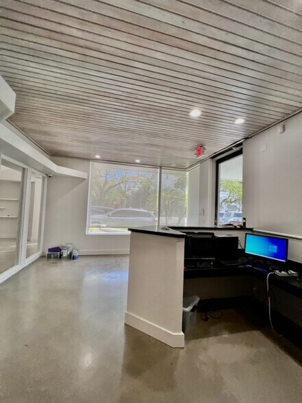 More Photos Of 721 NE 3rd Ave, Fort Lauderdale Office For Lease
