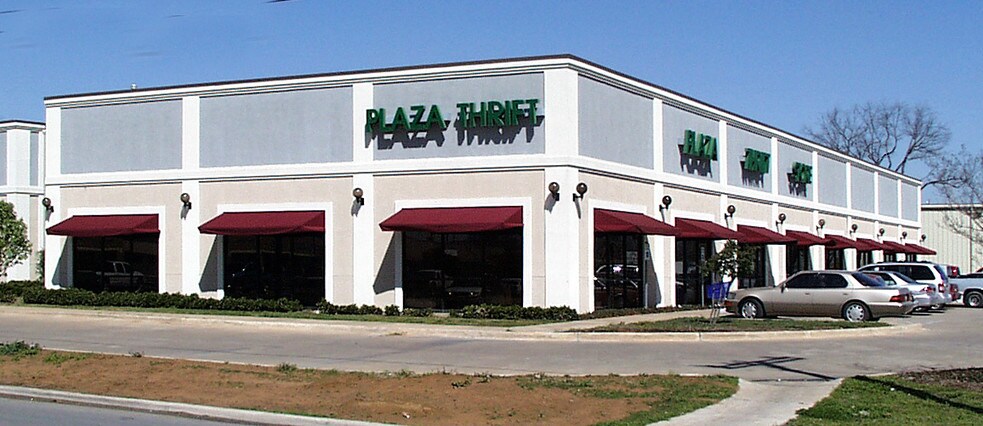 More Photos Of 901 N McDonald St, McKinney Unknown For Lease