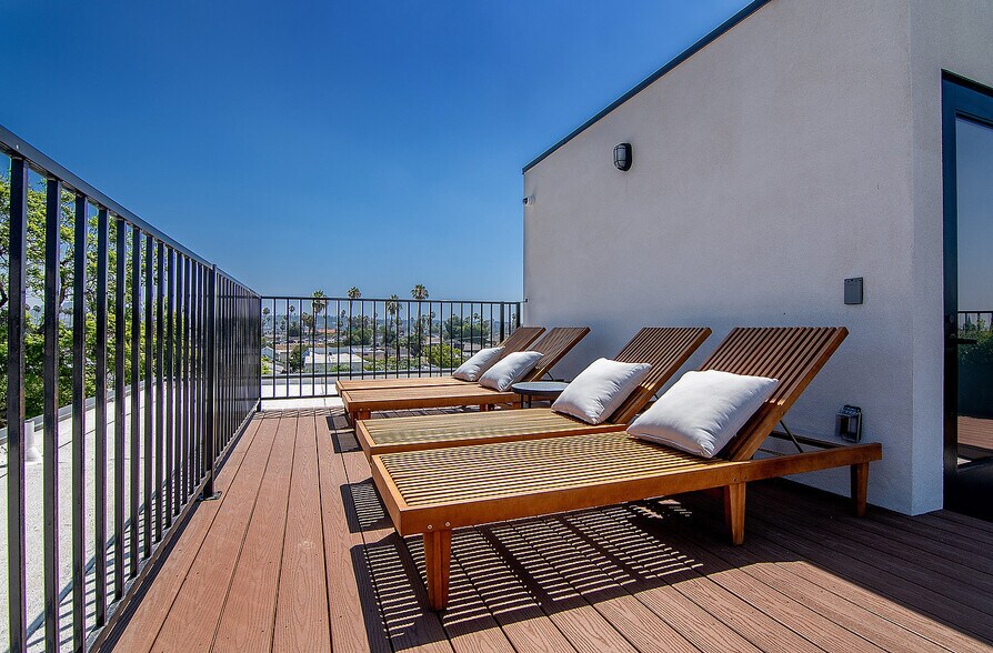 More Photos Of 811 N Harvard Blvd, Los Angeles Multifamily For Sale
