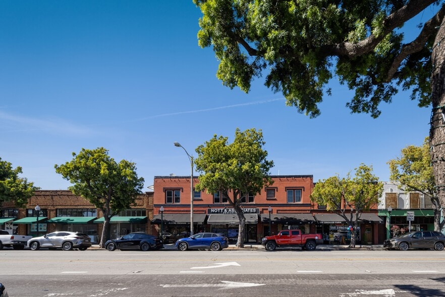 More Photos Of , South Pasadena General Retail For Sale