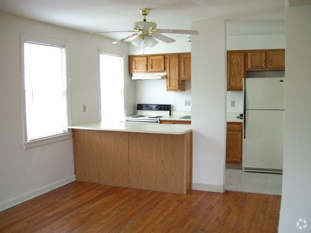 More Photos Of 1315 Westview Ave, East Lansing Apartments For Sale