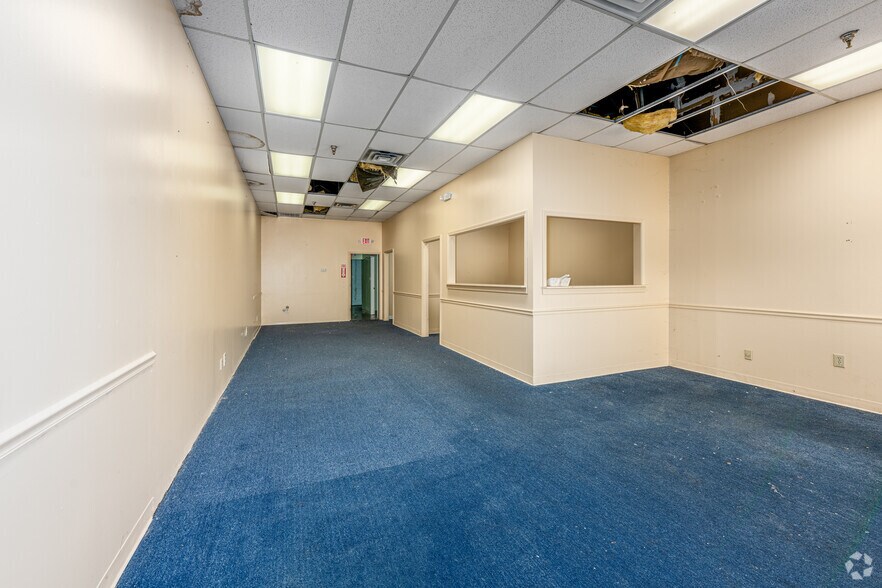 More Photos Of 1301-1395 W Fort Williams St, Sylacauga Supermarket For Sale