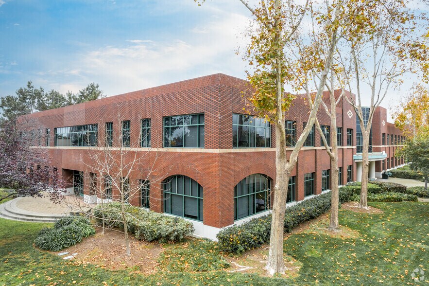 More Photos Of 1001 Marina Village Pky, Alameda Unknown For Lease