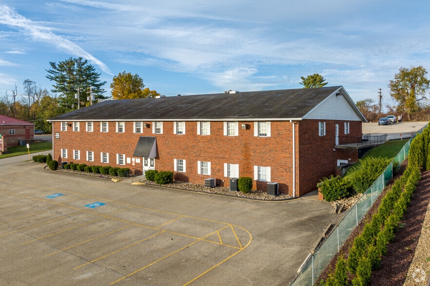 More Photos Of 205 Easy St, Uniontown Unknown For Lease