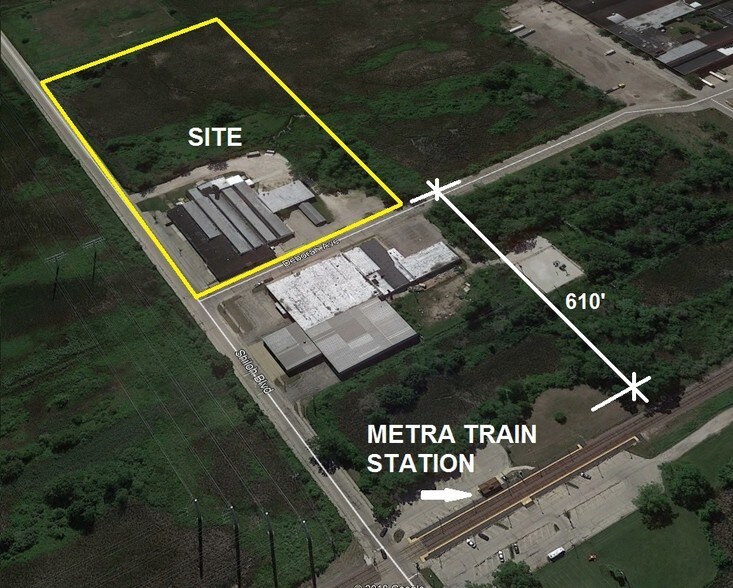 More Photos Of 2501-2503 Deborah Ave, Zion Manufacturing For Lease