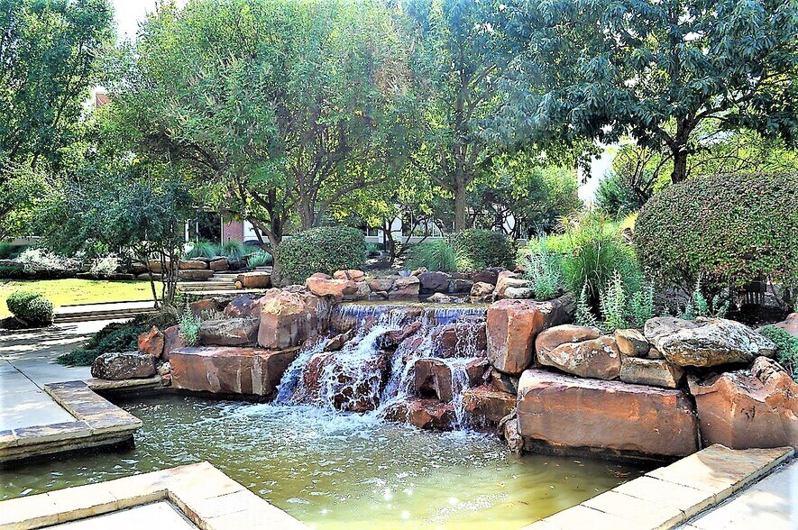 More Photos Of 1125 Raintree Cir, Allen Medical For Lease