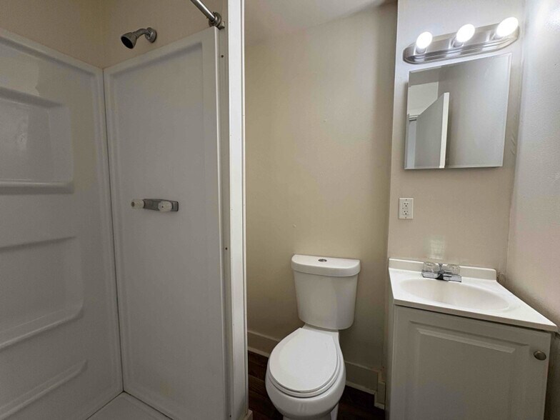 More Photos Of 613 N Fulton Ave, Evansville Apartments For Sale