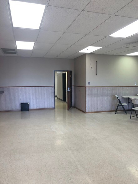 More Photos Of 422 E Avenue B, Robstown Medical For Lease