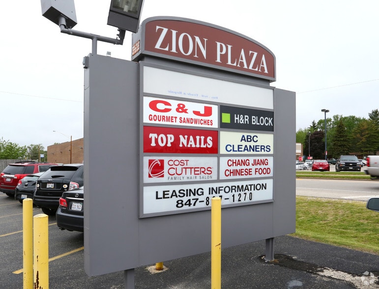 More Photos Of 1301-1315 21st St, Zion Unknown For Lease