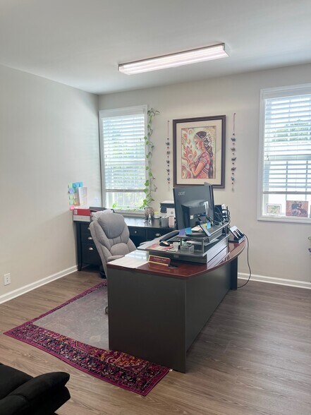 More Photos Of 172-184 Follins Ln, Saint Simons Island Office For Lease