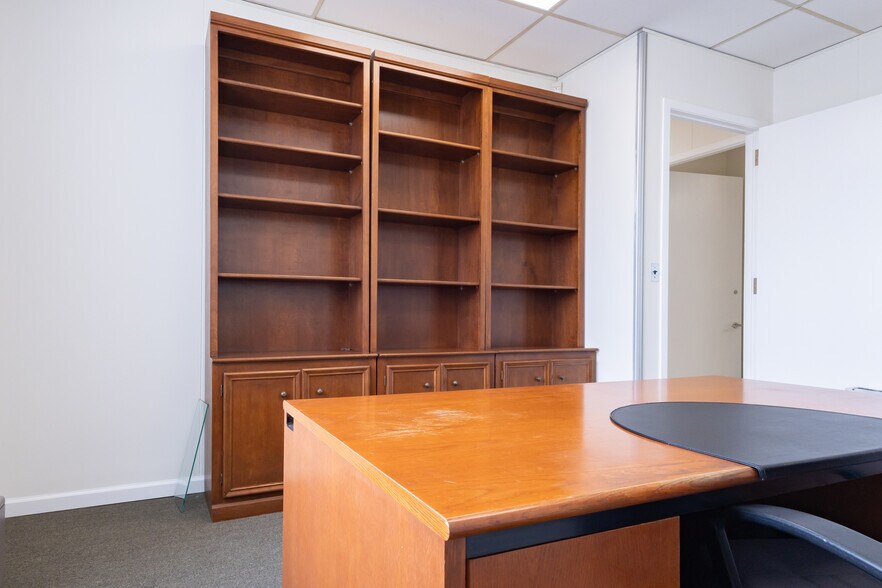 More Photos Of 55 Jericho Tpke, Jericho Office For Lease