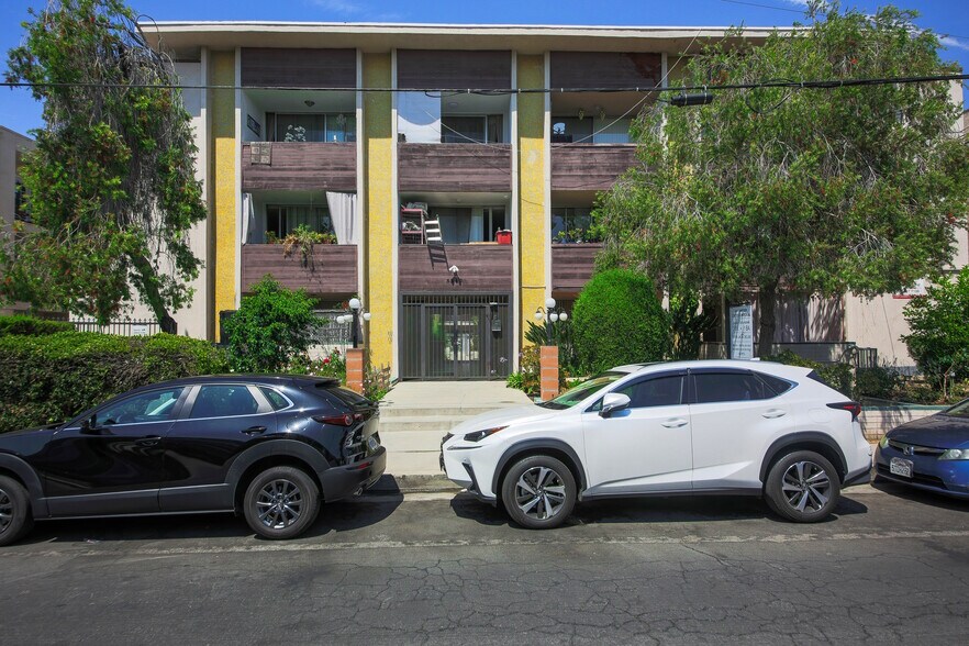 More Photos Of 5247 Corteen Pl, Valley Village Apartments For Sale