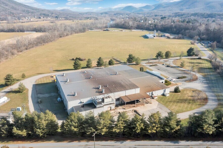 More Photos Of 17921 Main St, Buchanan Manufacturing For Sale