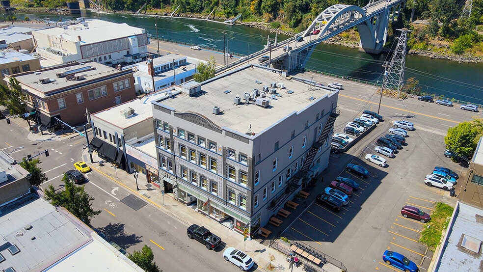 More Photos Of 707-709 Main St, Oregon City Office For Lease