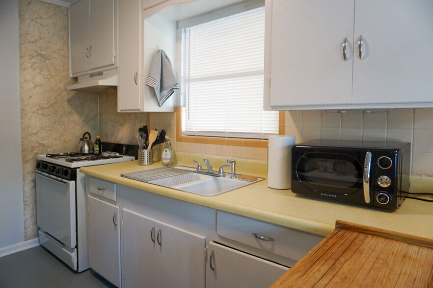 More Photos Of 118 Funston Pl, San Antonio Apartments For Sale