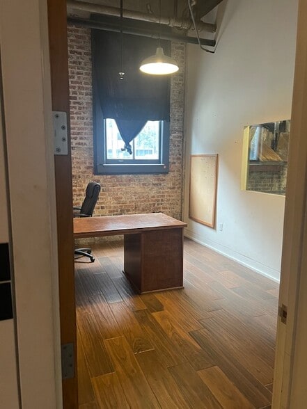 More Photos Of 943 Lafayette St, New Orleans Warehouse For Sale