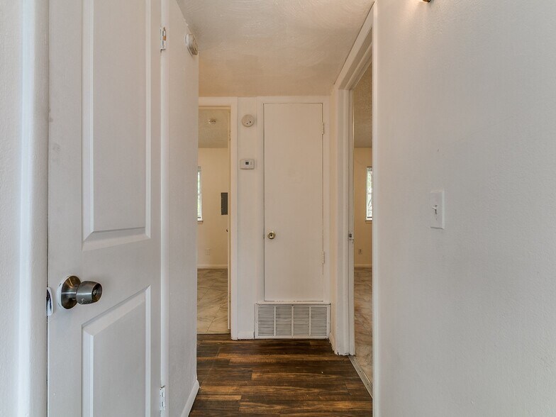 More Photos Of 1731 NW 32nd St, Oklahoma City Apartments For Sale