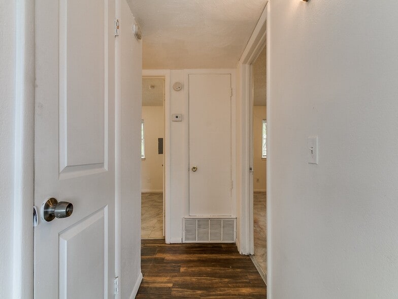 More Photos Of 1731 NW 32nd St, Oklahoma City Apartments For Sale