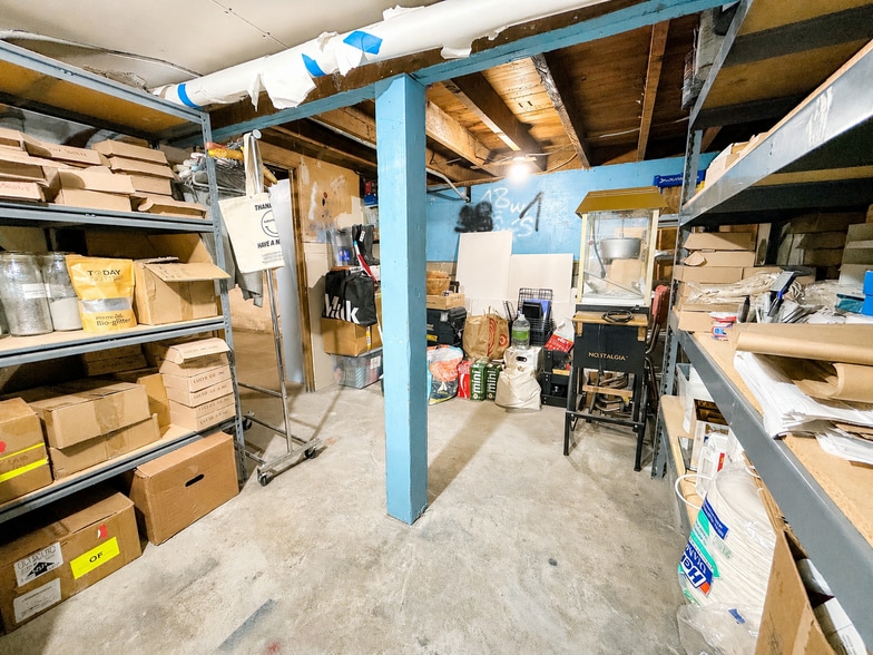 More Photos Of 2151-2157 W Sunset Blvd, Los Angeles Storefront Retail Residential For Lease