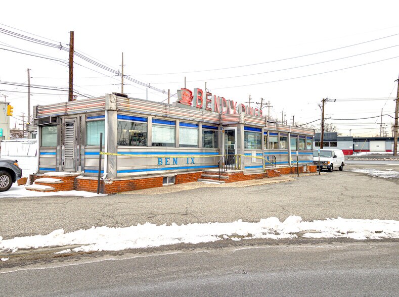 More Photos Of 464 State Rt 17, Hasbrouck Heights Restaurant For Sale