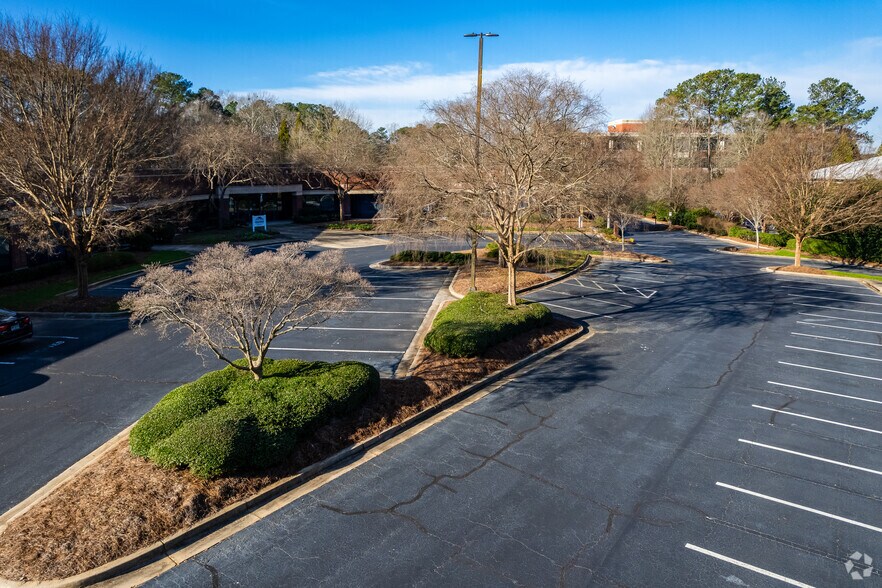 More Photos Of 1000 Mansell Exchange W, Alpharetta Unknown For Lease