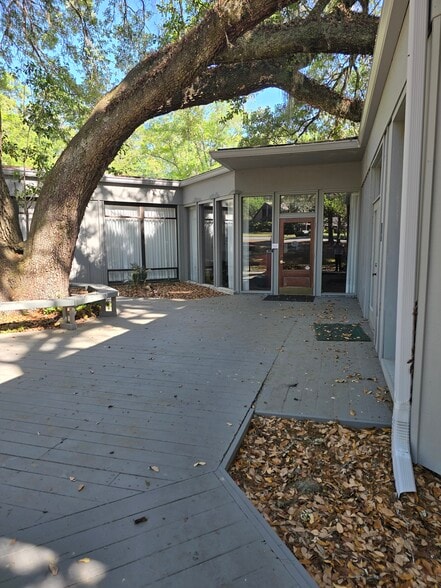 More Photos Of 3159 Shamrock St, Tallahassee Office For Sale