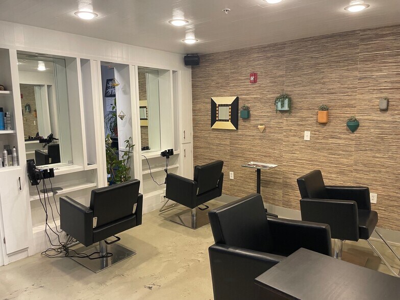 More Photos Of 489 Ellicott St, Buffalo Apartments For Lease