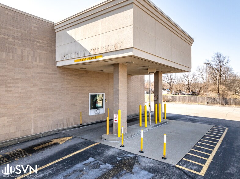 More Photos Of 254 E New Circle Rd, Lexington General Retail For Sale