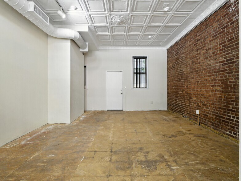More Photos Of 6-8 Thorne St, Jersey City General Retail For Sale