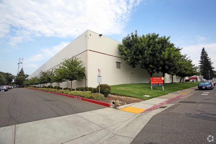 More Photos Of 800 N 10th St, Sacramento Warehouse For Lease