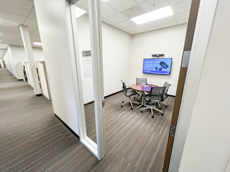 More Photos Of 6401 Holiday Hill Rd, Midland Office For Lease