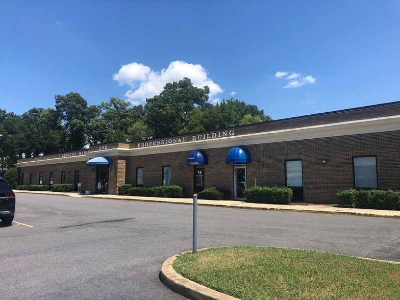 More Photos Of 1667 Crofton Ctr, Crofton Medical For Lease