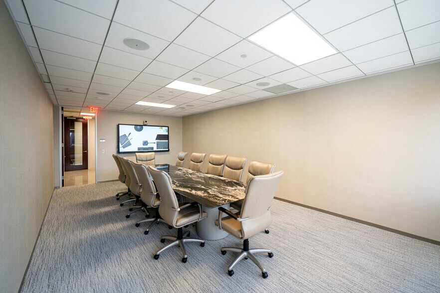 More Photos Of 4265 San Felipe St, Houston Office For Lease
