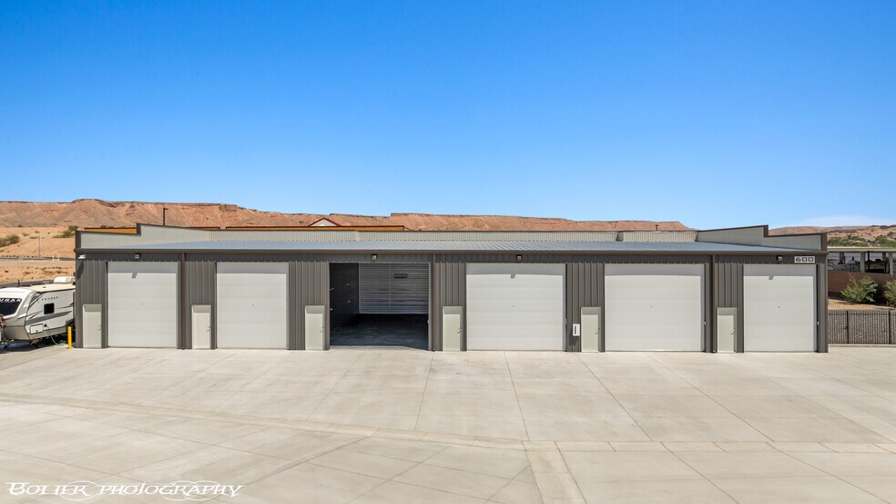 More Photos Of 1300 Pioneer Blvd, Mesquite Self Storage For Sale