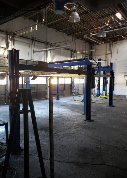 More Photos Of 759 N Country Rd, Rocky Point Auto Repair For Sale