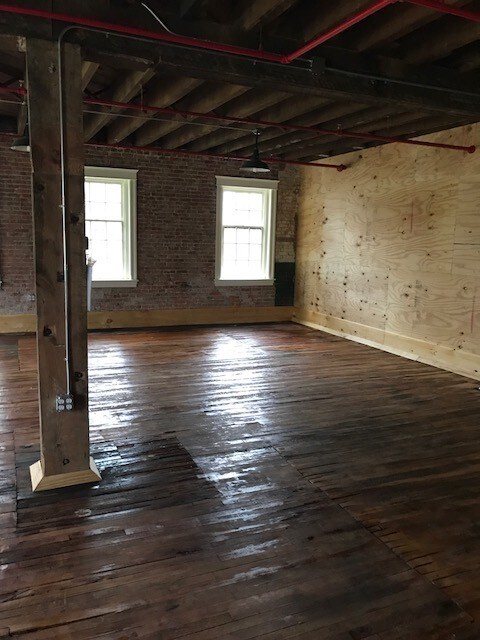 More Photos Of 686-688 Pennsylvania Ave, Hagerstown Flex For Sale