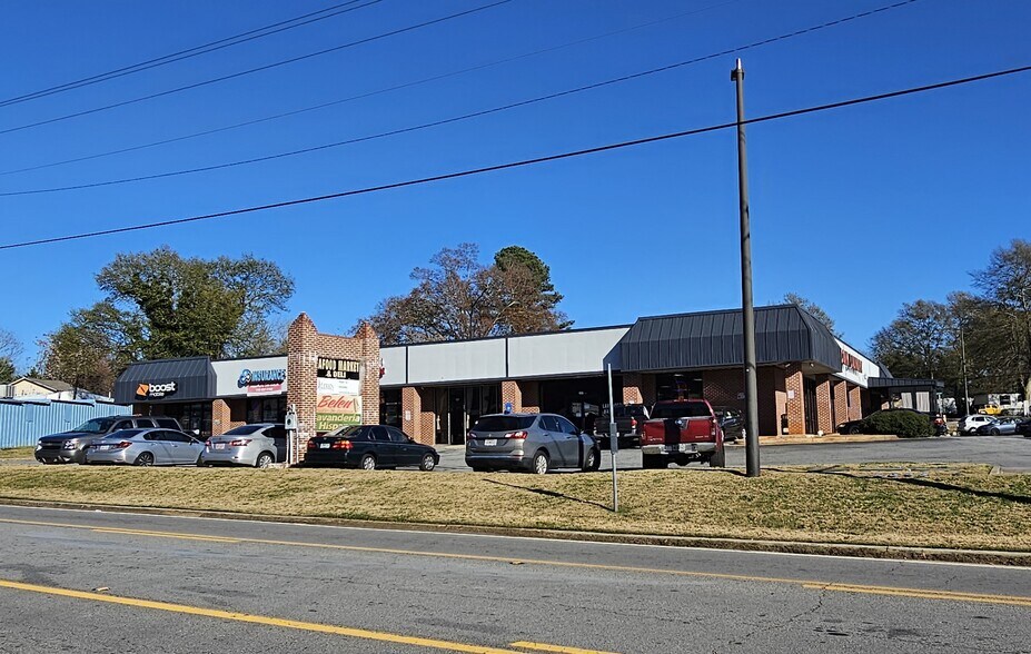 More Photos Of 227 Atlanta Hwy, Gainesville Freestanding For Sale