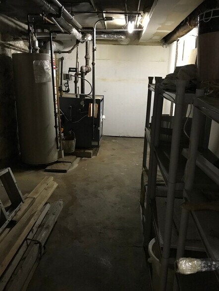 More Photos Of 5119 43rd Ave, Woodside Storefront Retail Residential For Lease