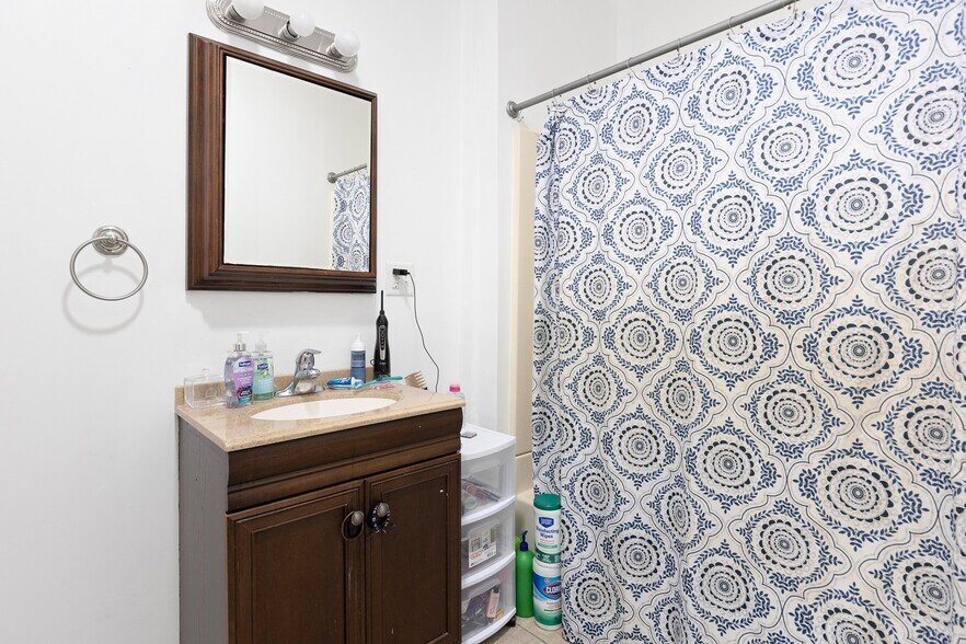 More Photos Of 125 W State St, Kennett Square Apartments For Sale