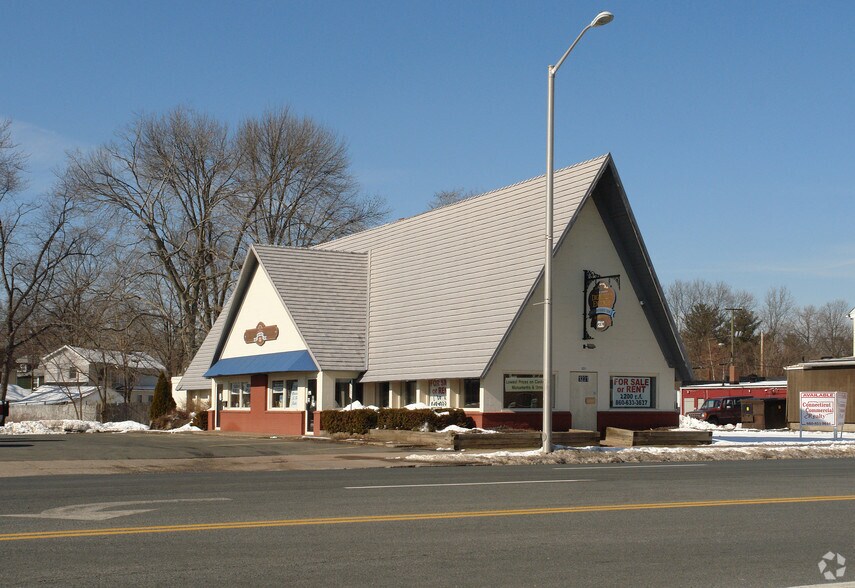 Primary Photo Of 1231 Main St, East Hartford Freestanding For Sale
