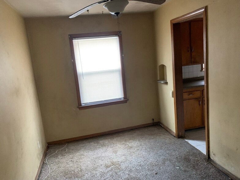 More Photos Of 2521 Noble Rd, Cleveland Heights Apartments For Sale
