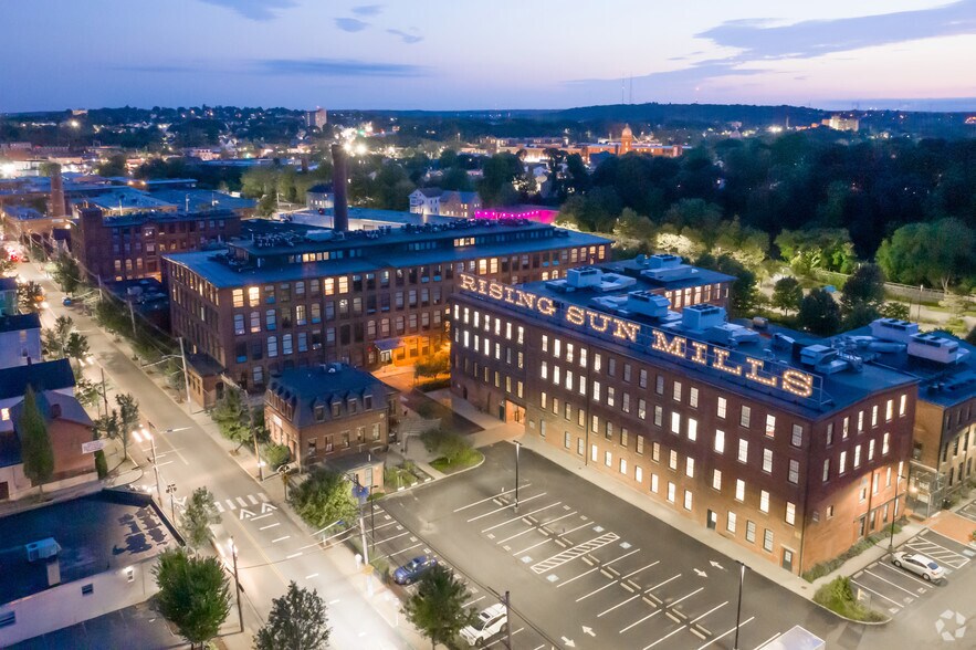 More Photos Of 166 Valley St, Providence Apartments For Sale