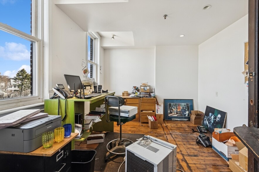 More Photos Of 162 Main St, Beacon Storefront Retail Residential For Sale