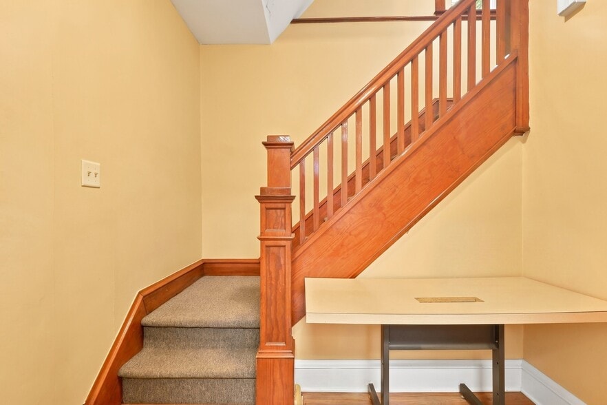 More Photos Of 5194 Hamilton Blvd, Allentown Freestanding For Sale
