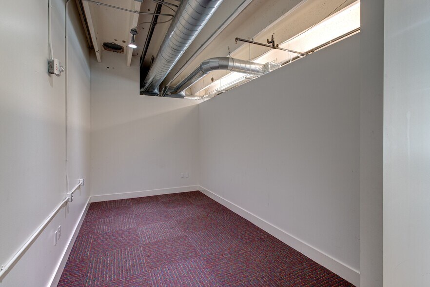 More Photos Of 2808 Caroline St, Houston Loft Creative Space For Lease