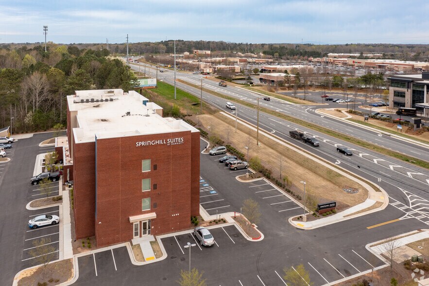 More Photos Of 2692 Peachtree Pky, Suwanee Hotel For Sale