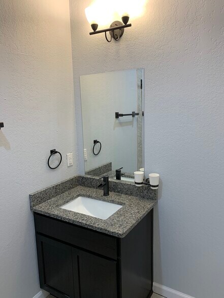 More Photos Of 10503 West Ave, San Antonio Apartments For Sale